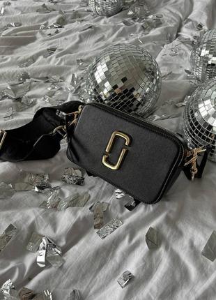 Женская сумка в стиле marc jacobs черная золотая сумочка черная9 фото