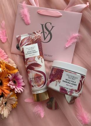 Скраб для тіла victoria's secret natural beauty exfoliating body scrub wild fig & manuka honey5 фото