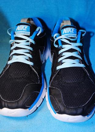 Кроссовки nike 40 размер 5