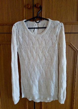 Білий светрик