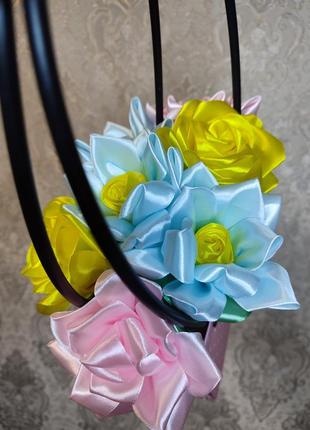 Декоративные цветы из атласных лент2 фото