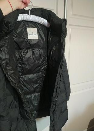 Пуховик  moncler