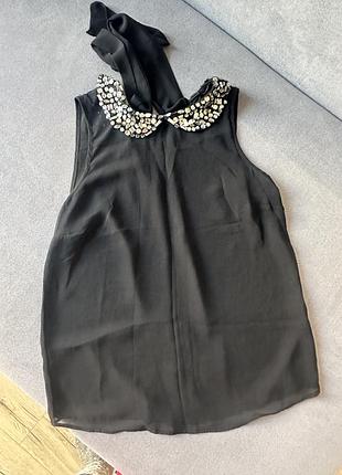 Шифонова кофта з комірцем в камінцях