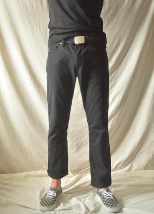 Лёгкие чёрные джинсы прямого кроя perry ellis1 фото