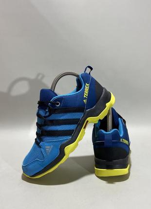 Кроссовки adidas