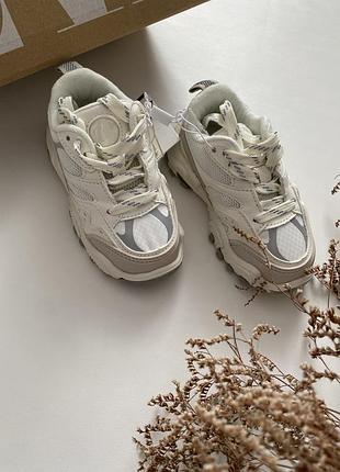 Кроссовки zara/ zaranew/ кроссовки 24р