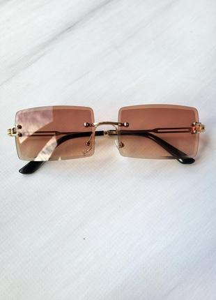 Жіночі сонцезахисні прямокутні окуляри uv400 без бренду коричневі3 фото