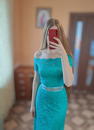 Платье кружевное