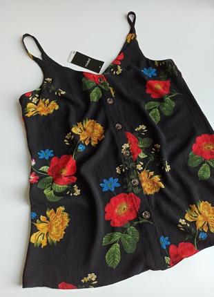Красивая стильная летняя блуза / маечка в цветочный принт
