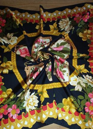 Шикарный винтажный шелковый платок в стиле dolce &amp; gabbana6 фото