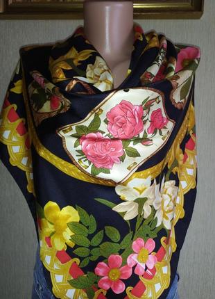 Шикарный винтажный шелковый платок в стиле dolce &amp; gabbana7 фото