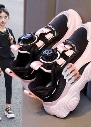 Стильні кросівки  тренд сезону шнурівкою boa®3 фото