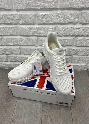 Кросівки чоловічі 2