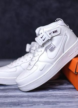 Чоловічі кросівки nike air force 1 mid lv8