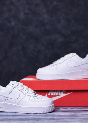 Жіночі кросівки nike air force 12 фото