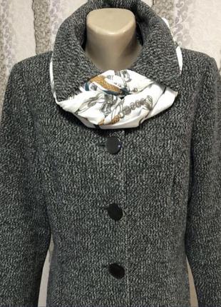 Пальто весна - осень и шарф в подарок