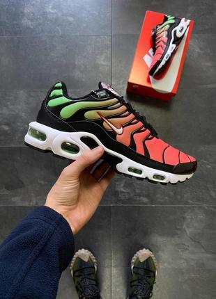 Мужские кроссовки nike air max plus gs green strike flash crimson#найк1 фото