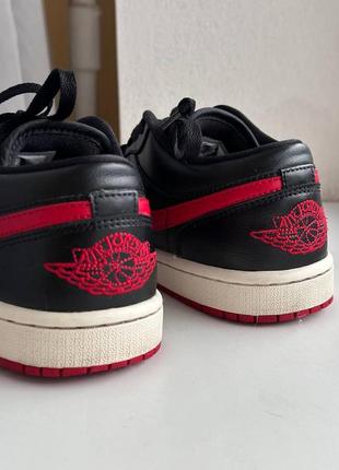 Женские кроссовки nike air jordan 1low, оригинал3 фото