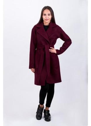 Демісезонне пальто на запах, винного кольору.