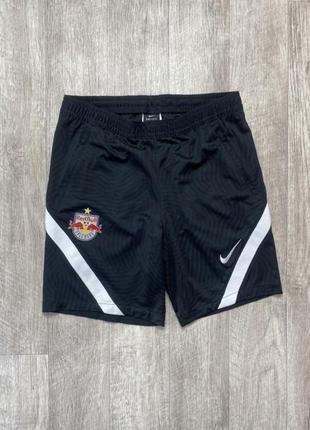 Спортивные шорты nike red bull original