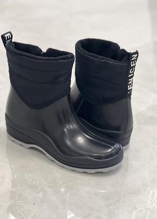Сапоги резиновые утепленные женские черные