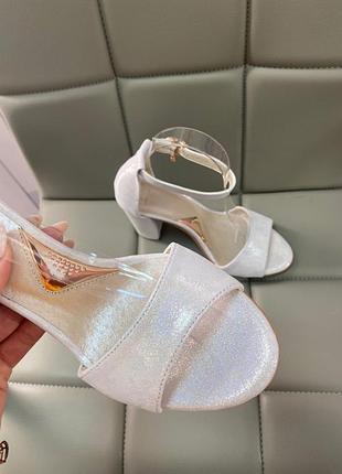 Босоніжки з італійської шкіри шкіряні босоніжки кожані4 фото