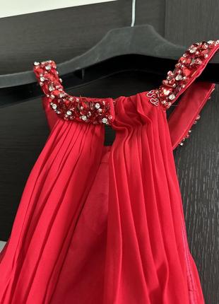 Вечернее платье насыщенного красного цвета5 фото