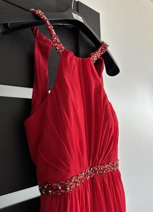 Вечернее платье насыщенного красного цвета7 фото