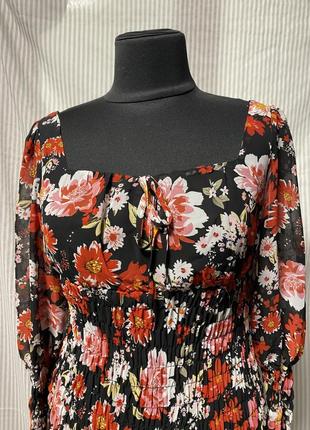 Жіноча сукня в квітковий принт quiz4 фото
