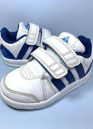 Кросівки adidas