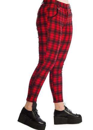 Неформальные готические панк рокабилли эмо scene kid ска banned