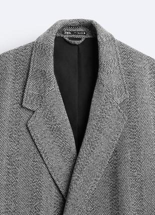 Двубортное пальто с орнаментом в елке9 фото