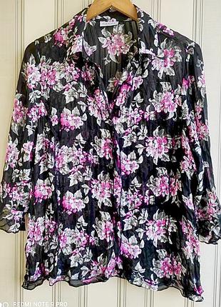 Нарядная брендовая блуза с рюшами в цветах