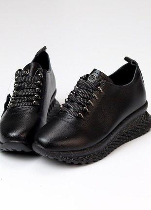 Чорні шкіряні жіночі кросівки sinc 36-38,40р код 167484 фото