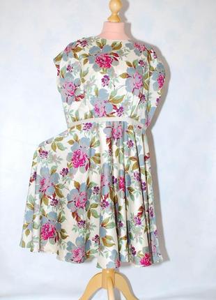 Батал в винтажном стиле платье в цветы длиннное миди приталенное нарядное