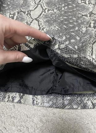 Праздничная юбка в змеиный принт new look юбка с принтом4 фото