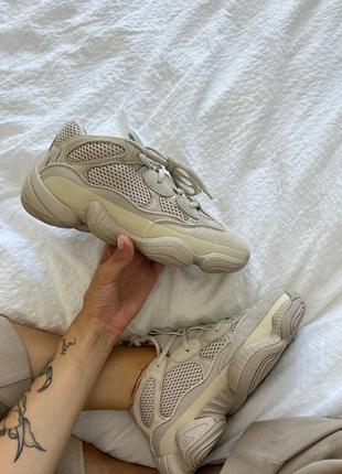 Женские кроссовки design adidas yeezy 500 blush адидас изи бежевого цвета