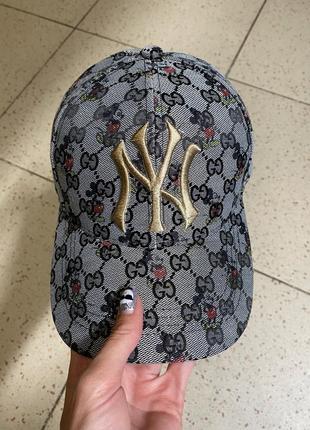 Кепка бейсболка gucci ny mlb feat mickey mouse2 фото