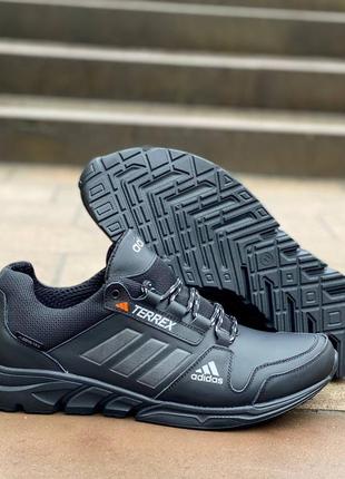 Мужские кожаные, чёрные, стильные и качественные кроссовки adidas terrex. от 40 до 45 рр. 1018 дм