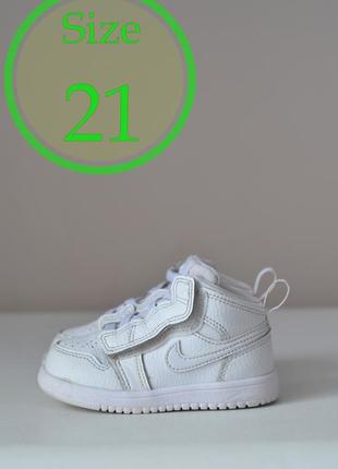 Детские кроссовки jordan 1 mid alt (td) triple white, (р. 21)