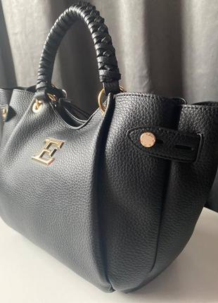 Женская черная сумка-тоут из экокожи3 фото