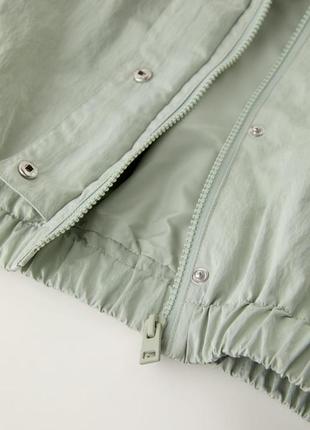 Куртка зеленая с резинками zara3 фото
