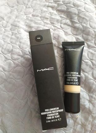 Тональный крем mac pro longwear nourishing waterproof, мак1 фото