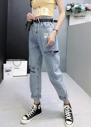 Круті джинси мом з вишивкою5 фото