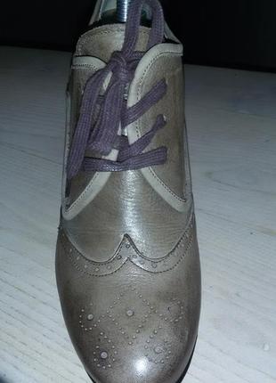 Veni vidi shoes &amp; accescories (франзия)- кожаные туфли 39 1/2 -40 размер(26 см)8 фото
