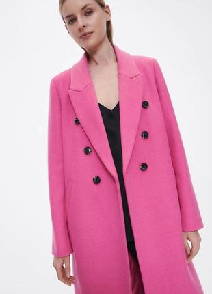 Ярко розовое двубортное шерстяное пальто5 фото