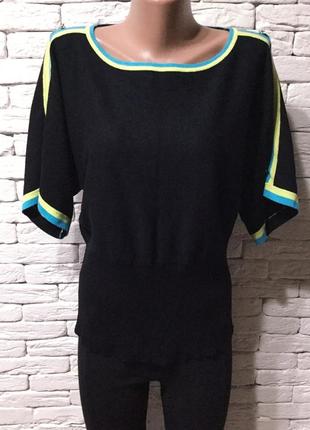 Трикотажный джемпер-блузка с цветными полосками1 фото