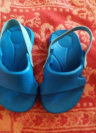 Сандали аквашузы