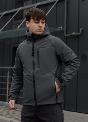 Однотонная серая куртка staff soft shell ber dark gray