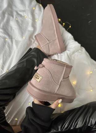 Оберіть стильні чоботи ugg ultra mini pink suede